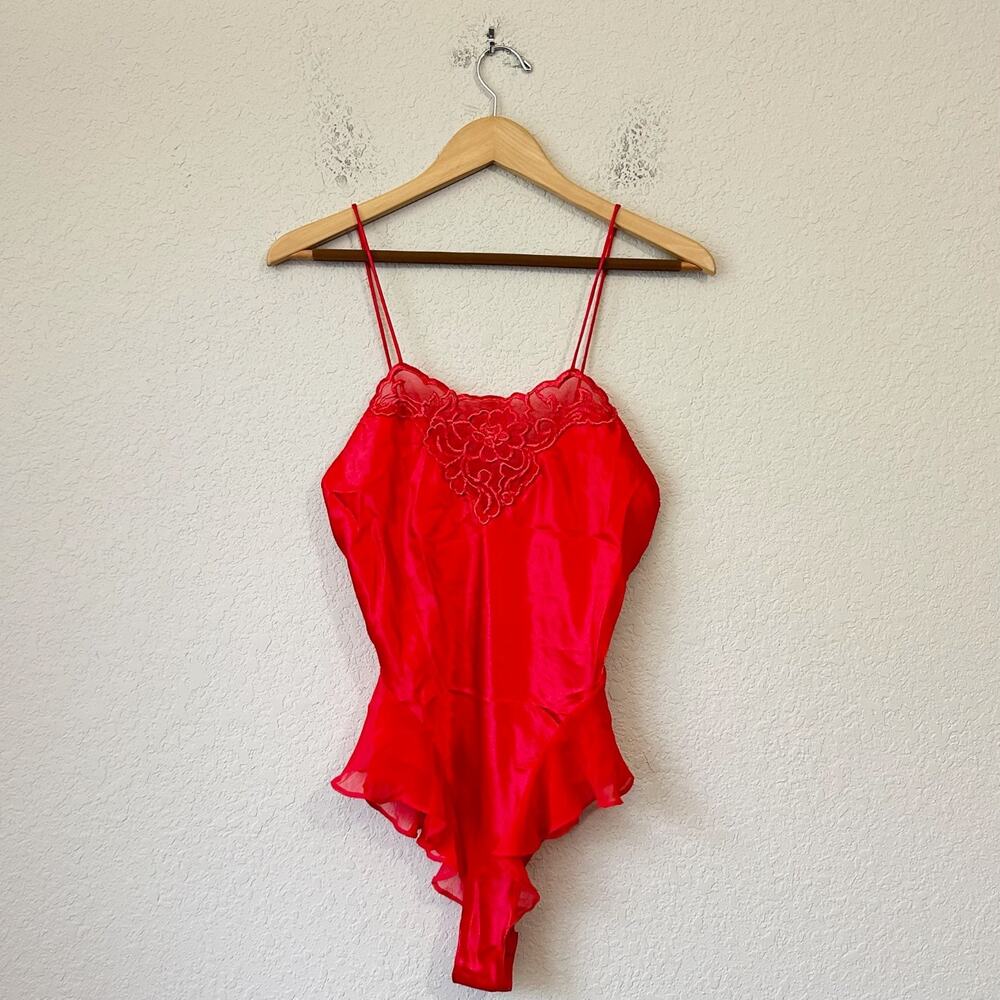 VTG INDULGENCE Teddy Bodysuit Red Lace Satin Ruffled Lingerie 90s